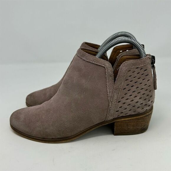 Susina Light Pink Purple Perforated Suede Bootie Size 6M Casual Fall Back Zipper - Picture 6 of 11
